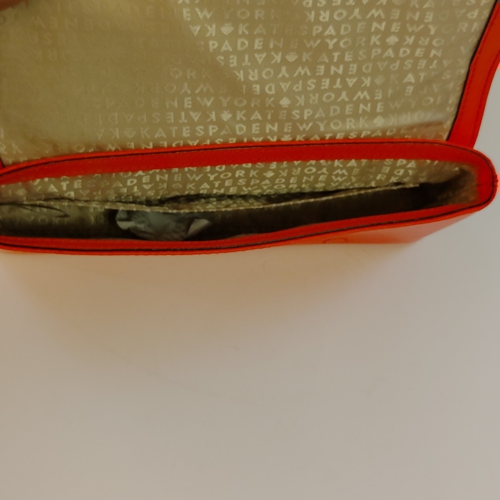 Kate Spade Pink 🩷 Clutch with Silver Bow - Picture 9 of 12